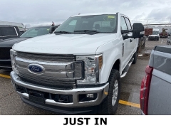 Used 2019 Ford Super Duty F-350 SRW 4WD Crew Cab Box at Maxx Loans near St. Adrian, MI