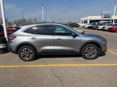 Used 2022 Ford Escape SEL AWD at Maxx Loans near ,