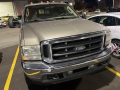 Used 2003  Ford Super Duty F-350 SRW Crew Cab 4WD at Maxx Loans near St. Adrian, MI