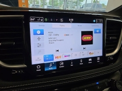 Used 2025  Chrysler Pacifica Limited FWD at Maxx Loans near St&period; Adrian&comma; MI