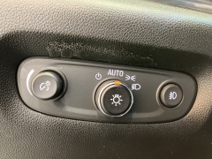 Used 2020 Chevrolet Traverse 4d SUV AWD LT Cloth w/1LT at Suburban Ford of Sterling Heights near Sterling Heights, MI
