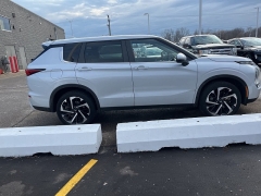 Used 2023  Mitsubishi Outlander S-AWC at Maxx Loans near St&period; Adrian&comma; MI