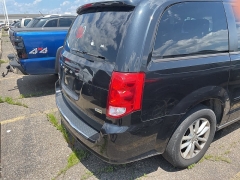 Used 2013 Dodge Grand Caravan 4d Wagon SXT at Suburban Ford of Sterling Heights near Sterling Heights, MI