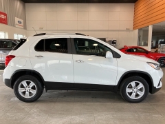 Used 2017  Chevrolet Trax 4d SUV AWD LT at Maxx Loans near St&period; Adrian&comma; MI