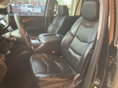 Used 2016 Cadillac Escalade 4d SUV 4WD Luxury at Suburban Ford of Sterling Heights near Sterling Heights, MI