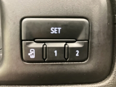 Used 2022  Chevrolet Silverado 2500HD 4WD Crew Cab High Country at Maxx Loans near St&period; Adrian&comma; MI