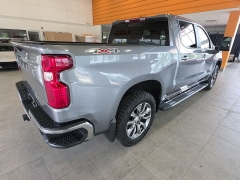Used 2021  Chevrolet Silverado 1500 4WD Crew Cab 147" LT at Maxx Loans near St&period; Adrian&comma; MI