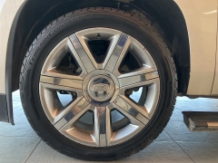 Used 2015 Cadillac Escalade ESV 4d SUV 4WD Premium at Maxx Loans near ,