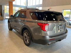 Used 2022 Ford Explorer XLT 4WD at Suburban Ford of Sterling Heights near Sterling Heights, MI