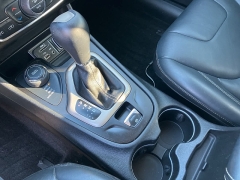 Used 2016 Jeep Cherokee 4WD 4dr Limited at Maxx Loans near ,