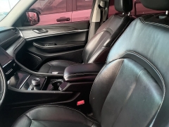 Used 2021 Jeep Grand Cherokee L Limited 4x4 at Suburban Ford of Sterling Heights near Sterling Heights, MI