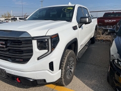 Used 2022 GMC Sierra 1500 4WD Crew Cab AT4 at Suburban Ford of Sterling Heights near Sterling Heights, MI