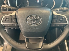 Used 2023  Toyota Highlander FWD &lpar;Natl&rpar; at Maxx Loans near St&period; Adrian&comma; MI