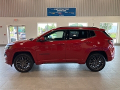 Used 2022 Jeep Compass (RED) Edition 4x4 at Maxx Loans near St. Adrian, MI