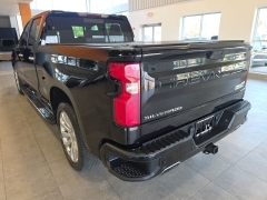 Used 2019  Chevrolet Silverado 1500 4WD Crew Cab 157" High Country at Maxx Loans near St&period; Adrian&comma; MI
