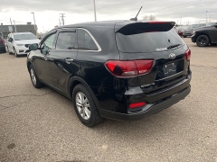 Used 2019  Kia Sorento L FWD at Maxx Loans near St. Adrian, MI