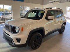 Used 2020  Jeep Renegade Latitude 4x4 at Maxx Loans near St. Adrian, MI