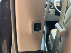Used 2019 Chrysler Pacifica Limited FWD at Suburban Ford of Sterling Heights near Sterling Heights, MI