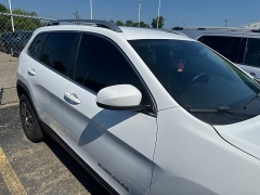 Used 2021  Jeep Cherokee Latitude Lux 4x4 at Maxx Loans near St&period; Adrian&comma; MI