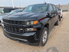 Used 2020 Chevrolet Silverado 1500 4WD Crew Cab 147" Custom at Suburban Ford of Sterling Heights near Sterling Heights, MI