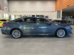 Used 2019  Toyota Avalon (Natl) at Maxx Loans near St. Adrian, MI