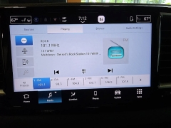 Used 2026  Chrysler Pacifica Select FWD at Maxx Loans near St&period; Adrian&comma; MI