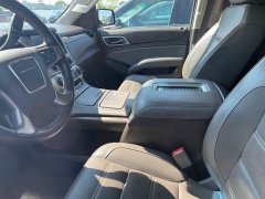 Used 2018 GMC Yukon XL 4d SUV 4WD Denali at Suburban Ford of Sterling Heights near Sterling Heights, MI