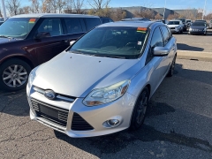  2014 Ford Focus 4d Hatchback SE at Maxx Loans near St. Adrian, MI