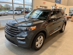 Used 2022 Ford Explorer XLT 4WD at Suburban Ford of Sterling Heights near Sterling Heights, MI