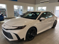 Used 2025  Toyota Camry &lpar;Natl&rpar; at Maxx Loans near St&period; Adrian&comma; MI