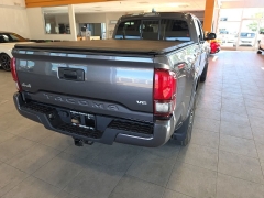 Used 2020  Toyota Tacoma 4WD Double Cab 6' Bed V6 AT &lpar;Natl&rpar; at Maxx Loans near St&period; Adrian&comma; MI