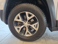 Used 2018  Jeep Cherokee Trailhawk Leather Plus 4x4 at Maxx Loans near St&period; Adrian&comma; MI