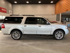 Used 2017  Ford Expedition EL 4d SUV 4WD Platinum at Maxx Loans near St&period; Adrian&comma; MI