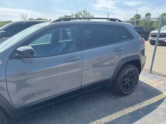 Used 2022  Jeep Cherokee Trailhawk 4x4 at Maxx Loans near St&period; Adrian&comma; MI