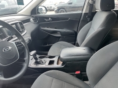 Used 2019  Kia Sorento L FWD at Maxx Loans near St. Adrian, MI