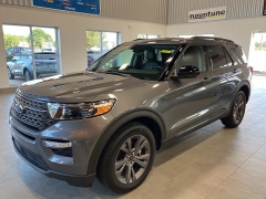 Used 2022 Ford Explorer XLT 4WD at Suburban Ford of Sterling Heights near Sterling Heights, MI