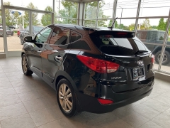 Used 2013 Hyundai Tucson FWD 4dr Auto Limited at Suburban Ford of Sterling Heights near Sterling Heights, MI