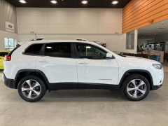 Used 2020  Jeep Cherokee Limited 4x4 at Maxx Loans near St. Adrian, MI