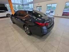 Used 2022  Nissan Altima 2&period;5 SV Sedan at Maxx Loans near St&period; Adrian&comma; MI