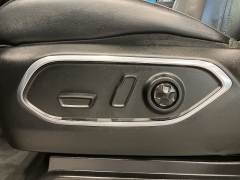 Used 2022  Jeep Wagoneer Series II 4x4 at Maxx Loans near St&period; Adrian&comma; MI