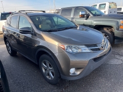 Used 2015  Toyota RAV4 4d SUV AWD XLE at Maxx Loans near St&period; Adrian&comma; MI