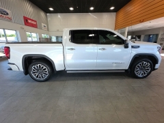 Used 2023  GMC Sierra 1500 4WD Crew Cab 147" Denali Ultimate at Maxx Loans near St&period; Adrian&comma; MI