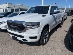 Used 2019 Ram 1500 4WD Crew Cab Limited at Suburban Ford of Sterling Heights near Sterling Heights, MI