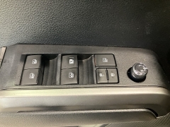 Used 2017  Toyota Tacoma Double Cab 5' Bed V6 4x2 AT &lpar;Natl&rpar; at Maxx Loans near St&period; Adrian&comma; MI