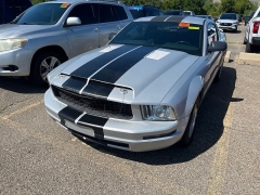 Used 2006  Ford Mustang 2dr Cpe at Maxx Loans near St&period; Adrian&comma; MI