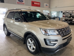 Used 2017  Ford Explorer 4d SUV 4WD XLT at Maxx Loans near St&period; Adrian&comma; MI