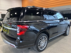 Used 2024  Ford Expedition Platinum 4x4 at Maxx Loans near St&period; Adrian&comma; MI