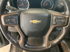 Used 2020  Chevrolet Silverado 2500HD 4WD Crew Cab High Country at Maxx Loans near St&period; Adrian&comma; MI