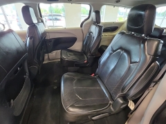 Used 2020  Chrysler Pacifica Limited FWD at Maxx Loans near St&period; Adrian&comma; MI