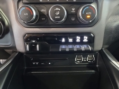 Used 2019  Ram 1500 Big Horn&sol;Lone Star 4x4 Crew Cab 5'7" Box at Maxx Loans near St&period; Adrian&comma; MI